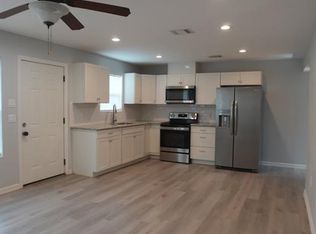 8595 Parkway Dr #B, Houston, TX 77088