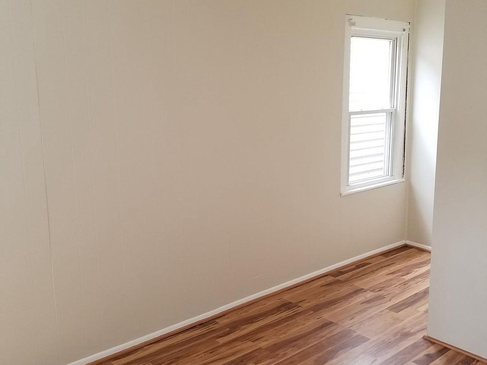 1st image of 550 2nd St Fl 2