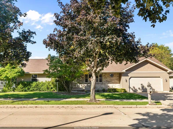 151 Graceland Dr, Oshkosh, WI 54904