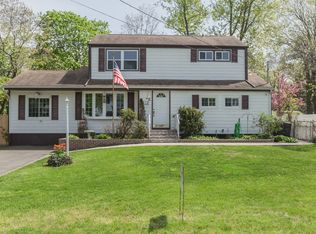 24 Perry St, Brentwood, NY 11717