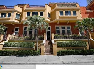 3037 Riomar St, Fort Lauderdale, FL 33304