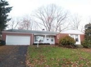 660 S 9th St, Sharpsville, PA 16150
