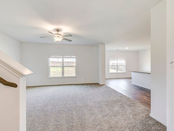 3rd image of 117 Fairfax Ln