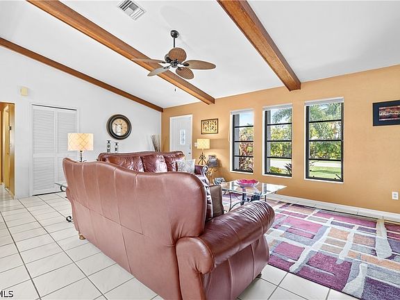 4th image of 1538 SW 49th St
