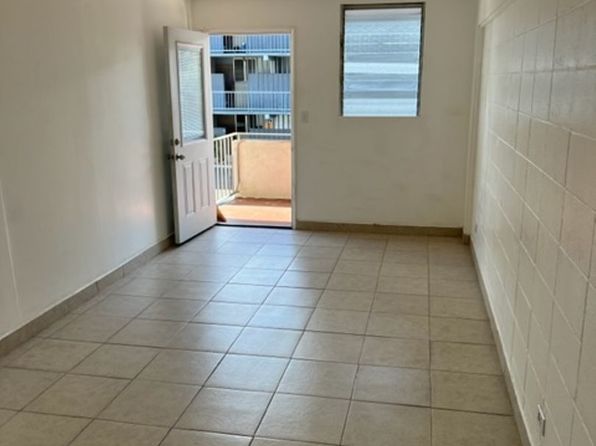 611 University Ave APT 205
