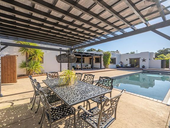 5th image of 19 El Caminito Rd