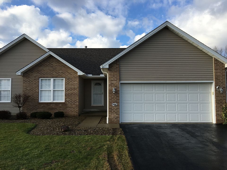 1st image of 748 N Sharpsville Ave