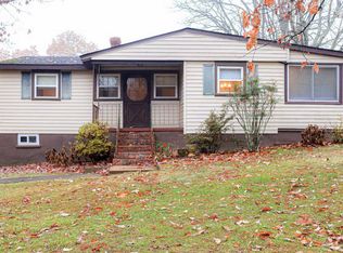 875 Hummingbird Ln, Spout Spring, VA 24593