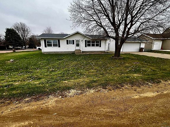 2nd image of 1011 Walton Dr