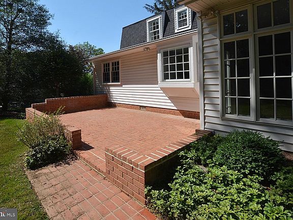 3rd image of 11728 Devilwood Dr