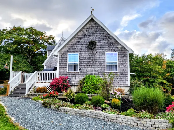 663 Reach Rd Road, Deer Isle, ME 04627