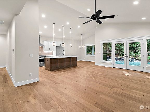 3rd image of 6003 Sehmel Drive NW