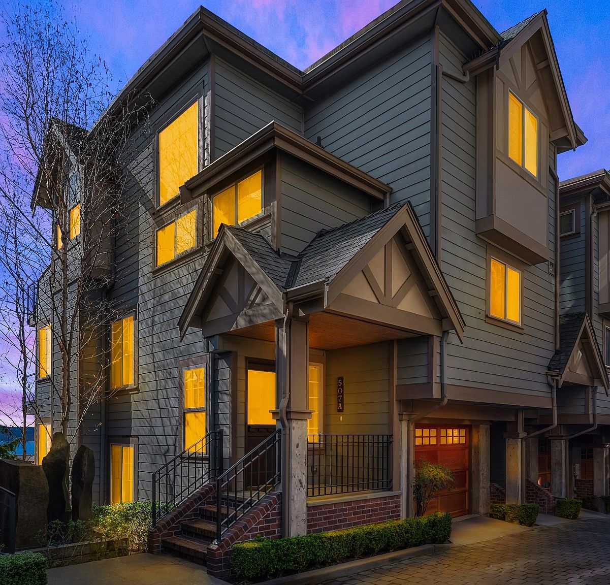 507 W Olympic Place UNIT A Seattle WA 98119 Zillow   32f4d0e387dd8126711d0add8d87e1fe Cc Ft 1536 