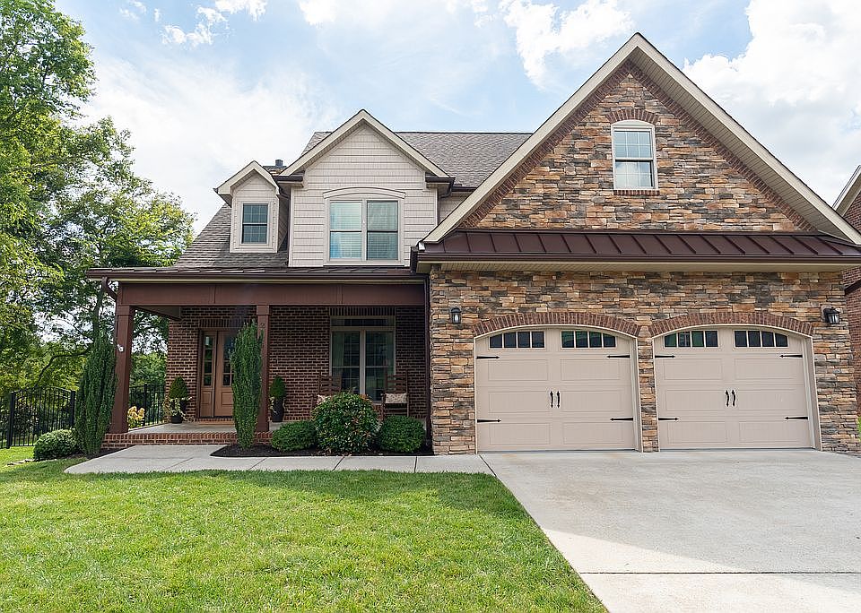 1st image of 2126 Leah Ln