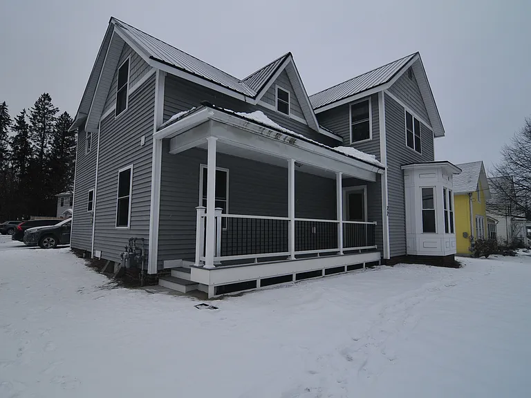 22 Central St #A — Photo 1