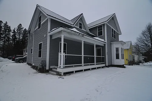 22 Central St #A Photo 1