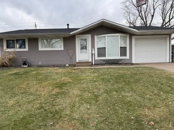 3018 Magnolia Dr