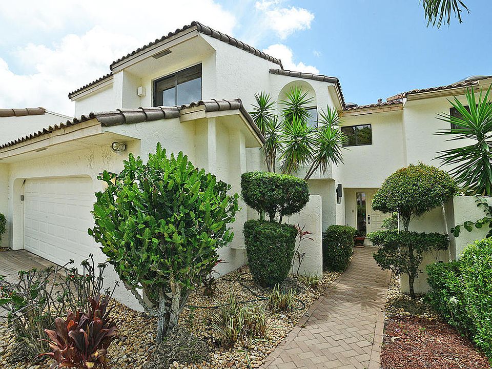Home For Sale In Boca West
