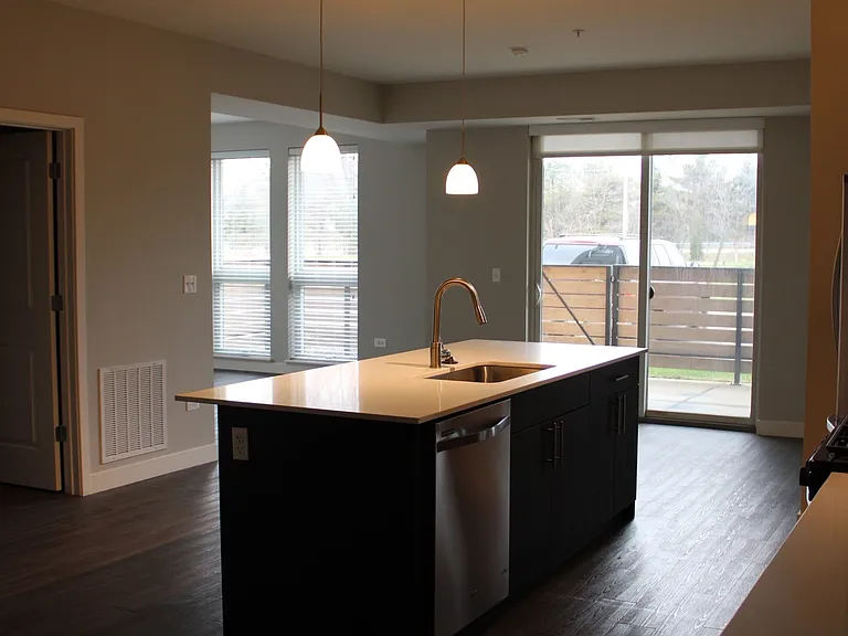 Woodview Apartments — Photo 38