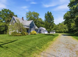 18 Nobscussett Road, Dennis, MA 02638