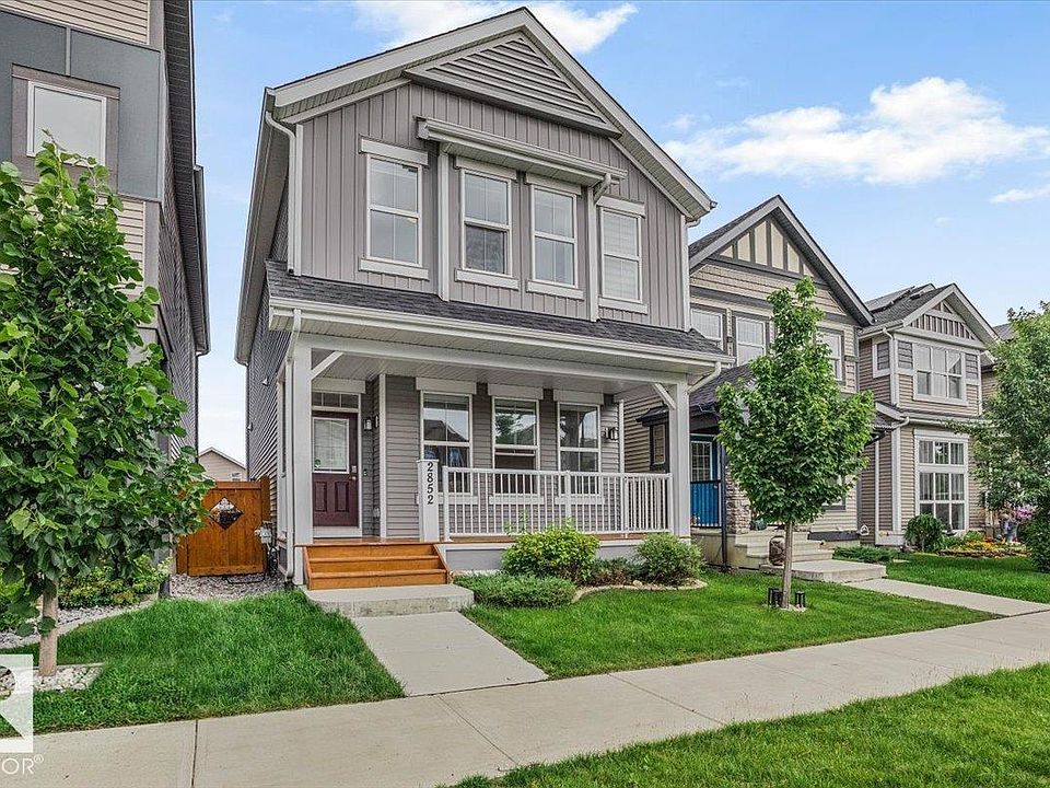 1st image of 2852 Duke Cres SW