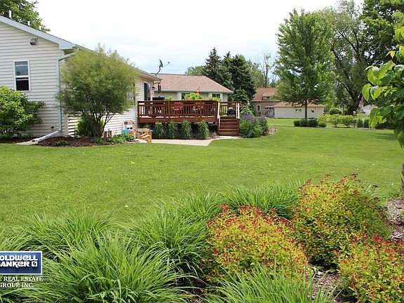 Professionally landscaped 2012