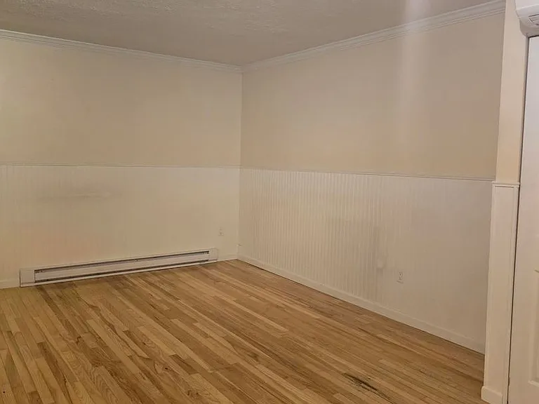 118 W Main St — Photo 11