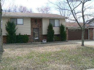 5116 Sheila Dr, Granite City, IL 62040