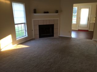 10489 Spring River Cv, Lake Cormorant, MS 38641