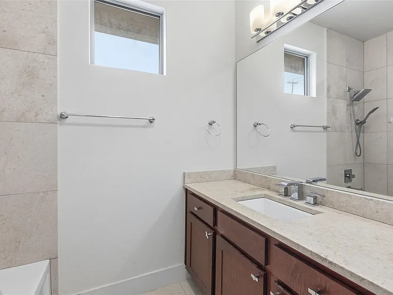 4124 Valley View Rd #4B — Photo 26