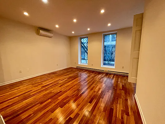 Rented by Building Equity Real Estate LLC | media 10