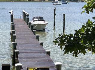 242 Herring Creek Rd, Tisbury, MA 02568