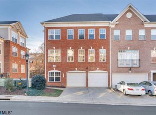 955 Glenwood Station Ln, Charlottesville, VA 22901