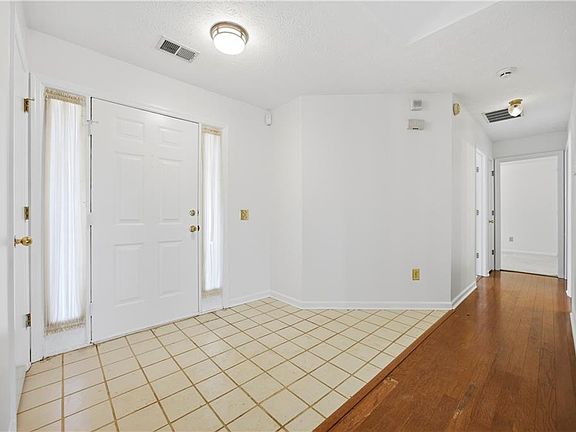4th image of 1500 Omie Way