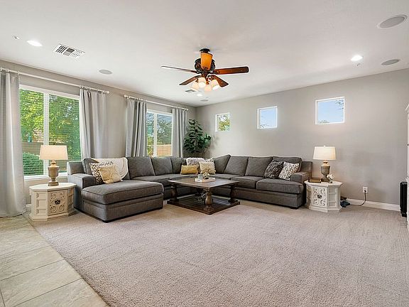 3rd image of 4631 E Calistoga Dr
