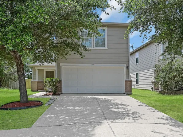 7507 Cypress Edge Dr, Cypress, TX 77433