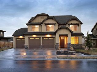 557 W Dreyfuss St, Meridian, ID 83646
