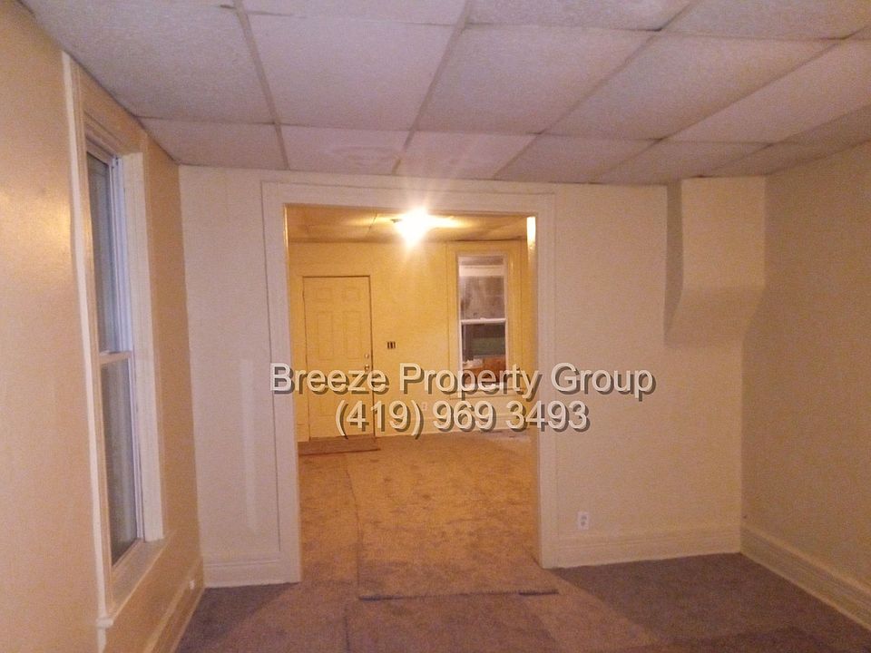 1st image of 3130 Stickney Ave
