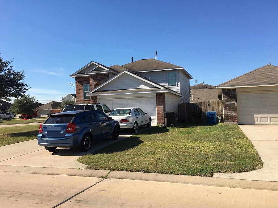2nd image of 17103 Hawks Landing Dr