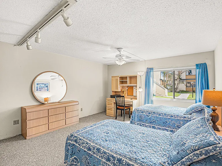 1500 NE 13th Ter #G6 — Photo 17