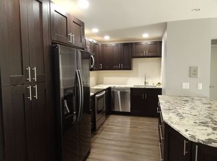 73 Walnut St APT 10, Newton, MA 02460