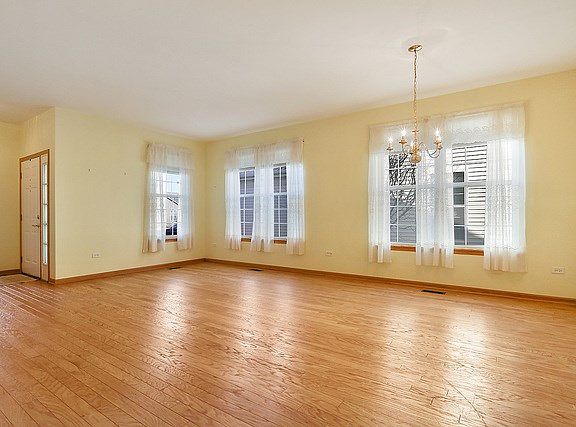 5th image of 16145 Seneca Lake Cir