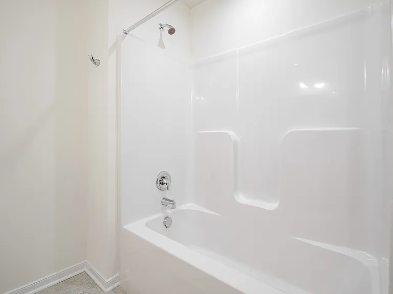 18352 Palisades Ct — Photo 42