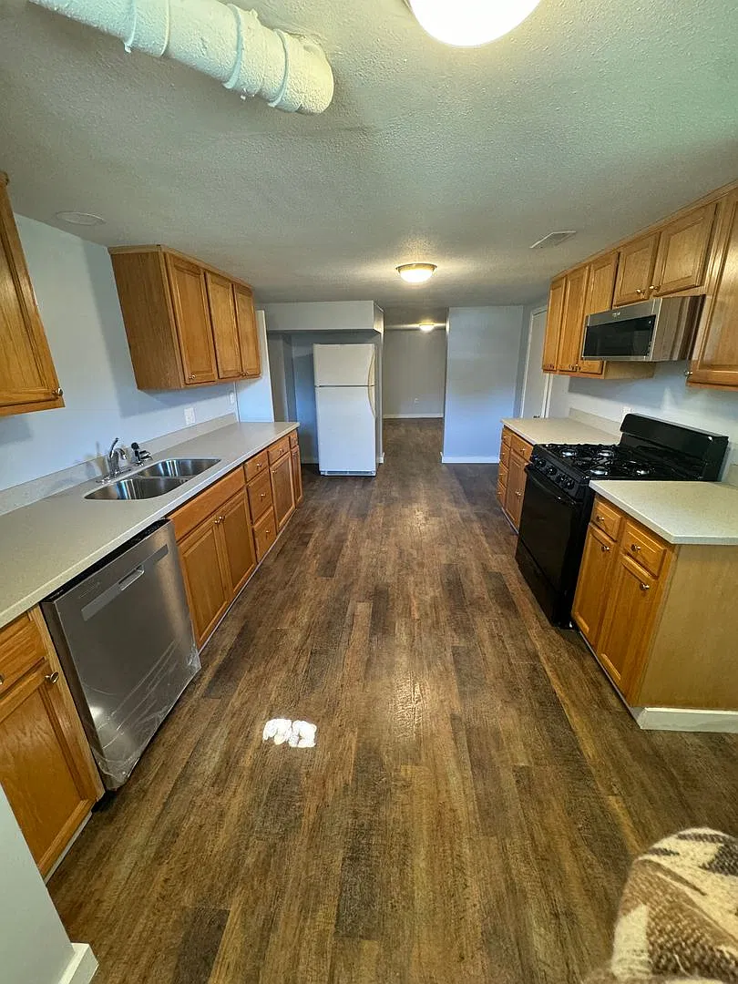 521 E. Chestnut-RTPF Investments, LLC — Photo 2