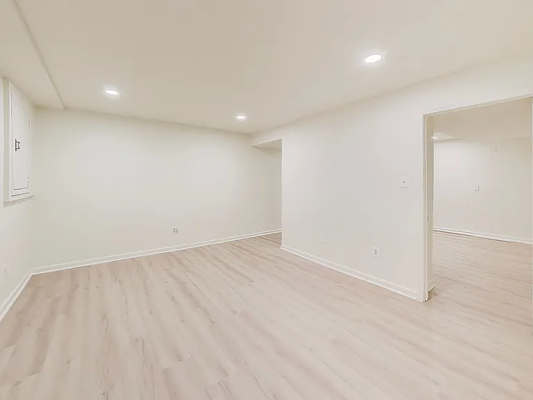 8932 Barrowgate Ct — Photo 16