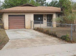 2112 Smith Ln, Farmington, NM 87401