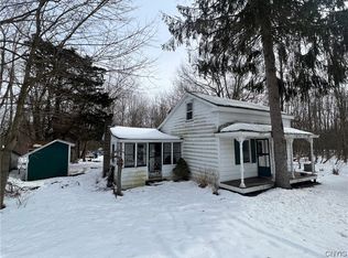 288 Bunker Hill Rd, Oswego, NY 13126
