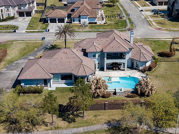 4th image of 4914 Cross Creek Ln
