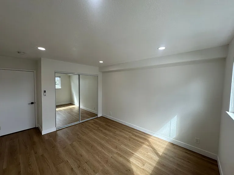 REGENT 140, LLC — Photo 20
