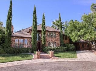 2001 Diamond Bar Dr, Las Vegas, NV 89117